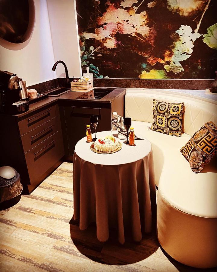 Hotel Luxury Superior 2*